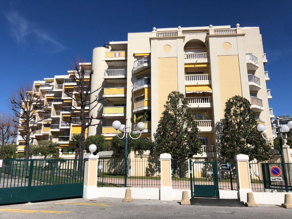 Charmant Studio A Cros De Cagnes מראה חיצוני תמונה